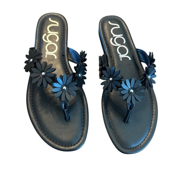 Sugar Shoes - Sugar Black  Flat Thong Sandals Floral Band NEW Size 8.5